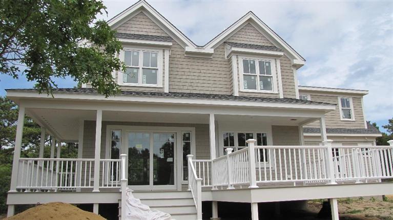 New  4 Bedroom Listing in Truro!
